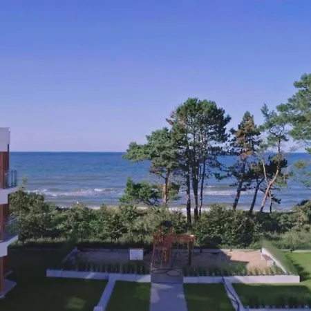 Let's Sea 70 Apartment *
